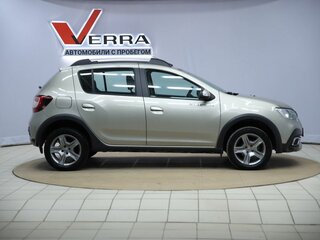 2021 Renault Sandero Stepway II Рестайлинг, серый, 1270000 рублей, вид 4