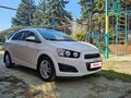 2013 Chevrolet Aveo II, белый, 780000 рублей