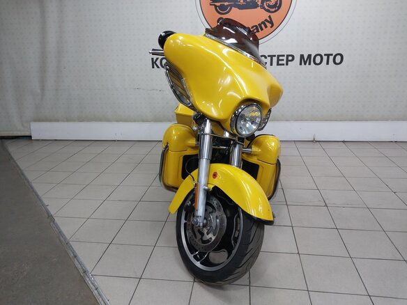2012 Harley-Davidson Street Glide, жёлтый, 899000 рублей - вид 2