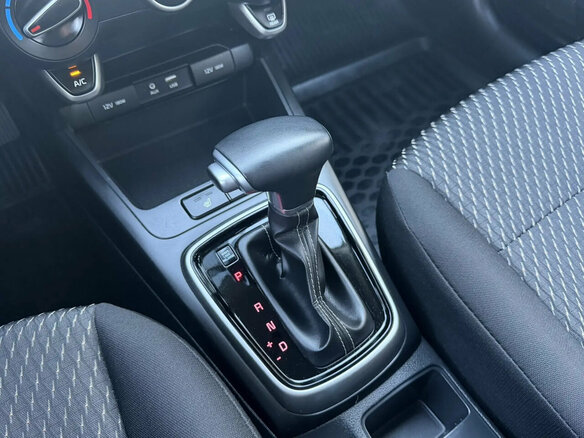 2019 Kia Rio X-Line IV, серый, 1664000 рублей - вид 11