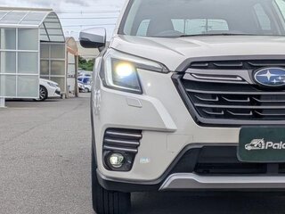 2021 Subaru Forester V Рестайлинг, белый, 2390017 рублей, вид 3