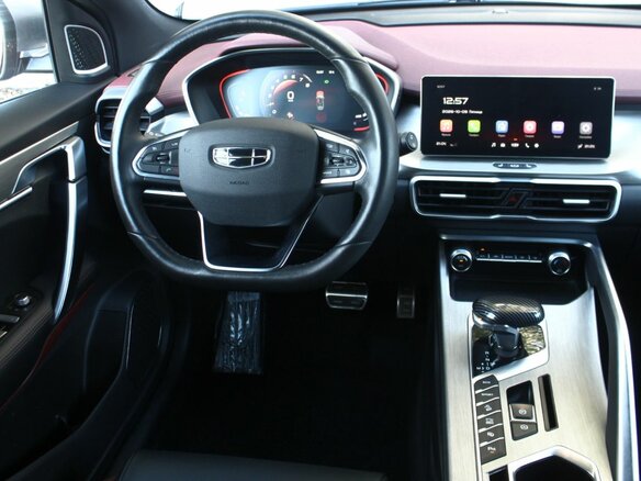 2023 Geely Coolray I, серый, 1971000 рублей - вид 16