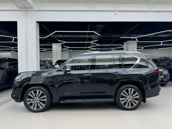 2026 Lexus LX 500d IV, чёрный, 18790000 рублей - вид 8