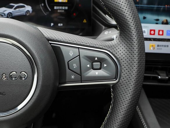 2026 Lynk & Co 03 I Рестайлинг 2, чёрный, 2390000 рублей - вид 8