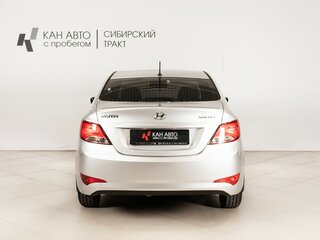 2015 Hyundai Solaris I Рестайлинг, серебристый, 1160000 рублей, вид 4