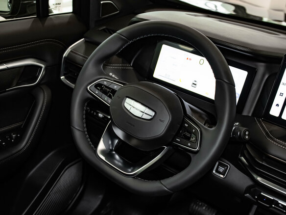 2026 Geely Okavango I Рестайлинг, серый - вид 25
