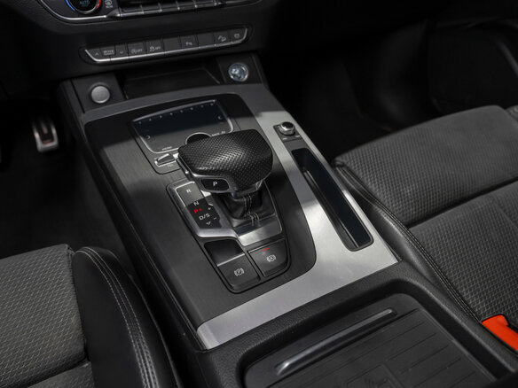 2020 Audi Q5 II (FY), чёрный, 3075000 рублей - вид 11
