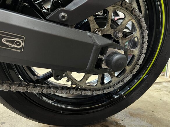 2021 Kawasaki Z 900, серый - вид 16