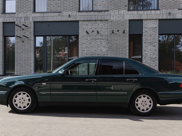 1997 Mercedes-Benz E-Класс 230 II (W210, S210), зелёный - вид 20