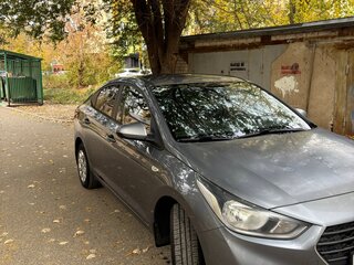 2018 Hyundai Solaris II, серый, 1100000 рублей, вид 2
