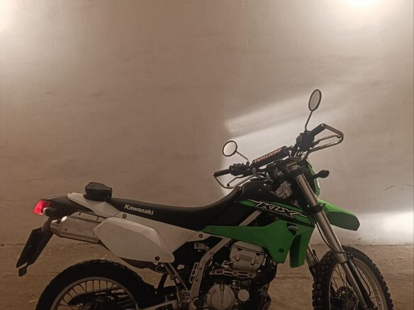 2015 Kawasaki KLX 250, зелёный, 360000 рублей
