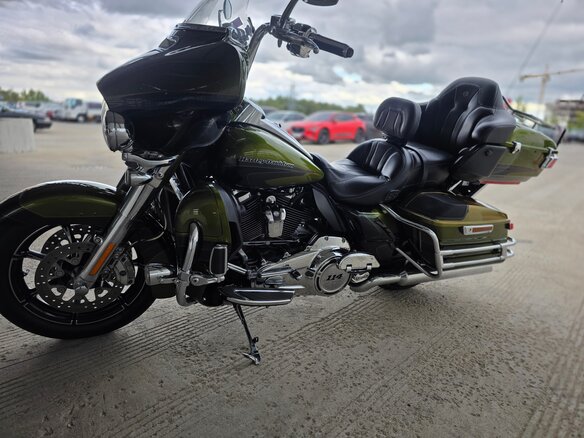 2017 Harley-Davidson CVO Limited, зелёный, 1850000 рублей - вид 11