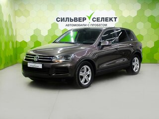 2010 Volkswagen Touareg II, коричневый, 1470000 рублей, вид 1
