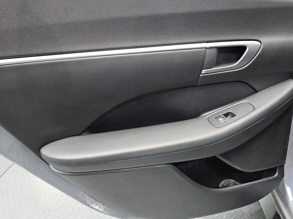 2024 Hyundai Sonata VIII (DN8) Рестайлинг, серебристый, 2210000 рублей - вид 13