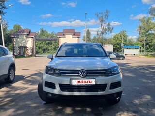 2013 Volkswagen Touareg II, белый, 1600000 рублей, вид 2