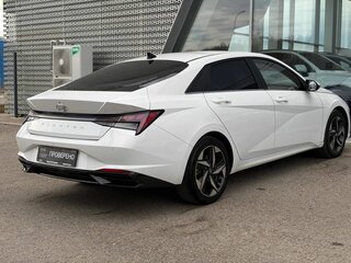 2022 Hyundai Elantra VII (CN7), белый, 1999000 рублей, вид 5