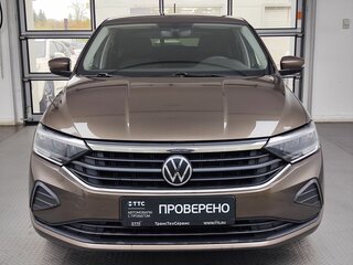 2021 Volkswagen Polo VI, коричневый, 1470000 рублей, вид 2