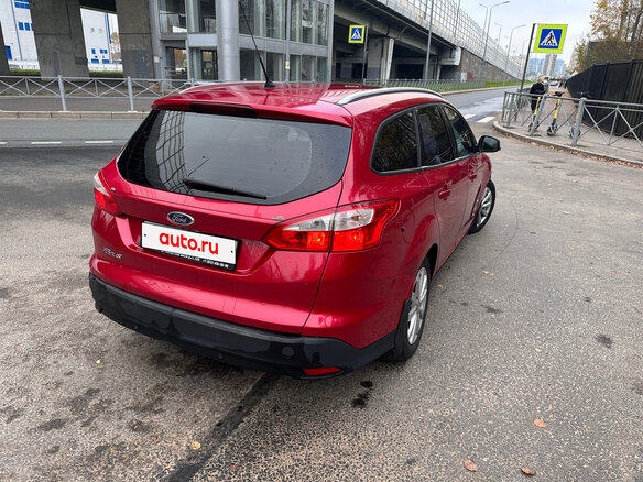 2013 Ford Focus III, красный, 580000 рублей - вид 3