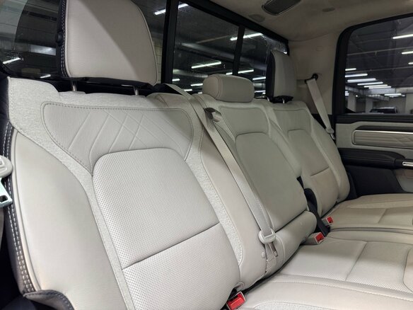 2023 Ram 1500 Crew Cab eTorque V, белый, 9990000 рублей - вид 37