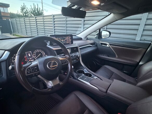 2021 Lexus RX 300 IV Рестайлинг, чёрный, 4650000 рублей - вид 8