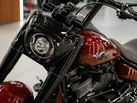 2023 Harley-Davidson Fat Boy, пурпурный, 6500000 рублей - вид 18
