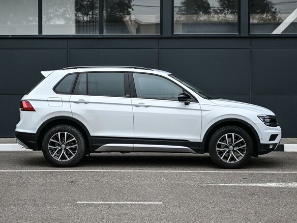 2019 Volkswagen Tiguan II, белый, 2594000 рублей - вид 4