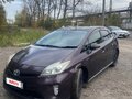 2013 Toyota Prius III Рестайлинг (XW30), фиолетовый, 950000 рублей - вид 2