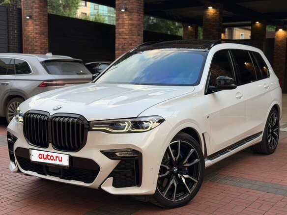 2021 BMW X7 30d I (G07), белый