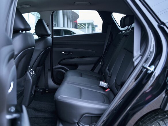 2026 Hyundai Tucson IV Рестайлинг, чёрный, 4819900 рублей - вид 5