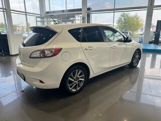 2012 Mazda 3 II (BL) Рестайлинг, белый, 999000 рублей, вид 4