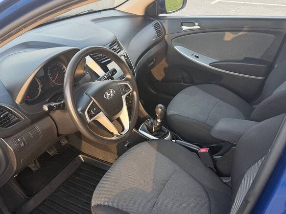 2012 Hyundai Solaris I, синий, 599000 рублей - вид 4