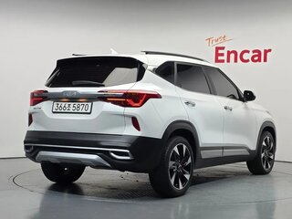 2021 Kia Seltos I, белый, 2050000 рублей, вид 2
