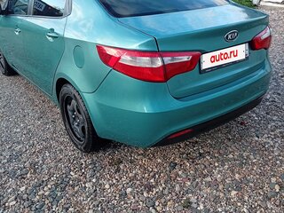 2014 Kia Rio III, зелёный, 650000 рублей, вид 5