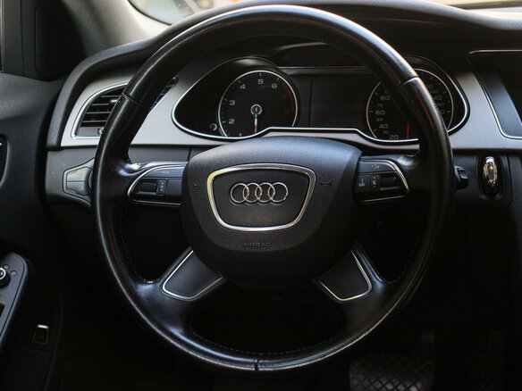 2012 Audi A4 IV (B8) Рестайлинг, белый, 1300000 рублей - вид 10
