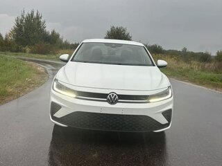 2025 Volkswagen Jetta VII Рестайлинг 2, белый, 2000000 рублей, вид 1