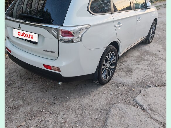 2013 Mitsubishi Outlander III, белый, 1350000 рублей - вид 5