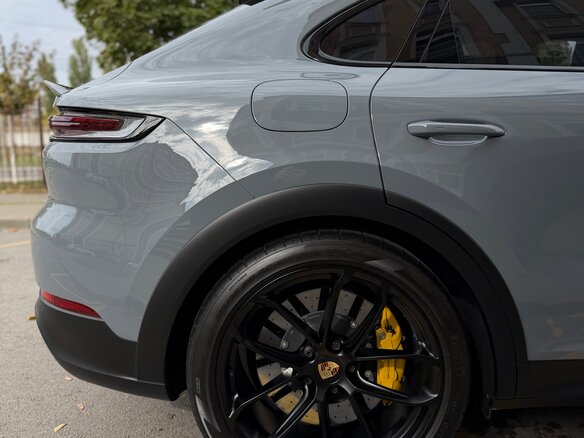 2024 Porsche Cayenne Turbo GT Coupé III Рестайлинг, серый, 25200000 рублей - вид 5