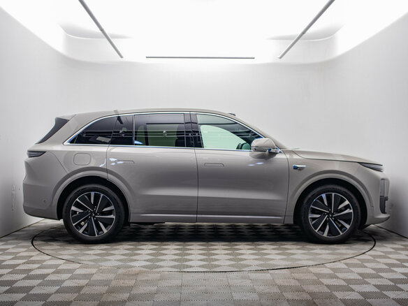 2024 Li Auto (Lixiang) L6 I, серый, 5565000 рублей - вид 5