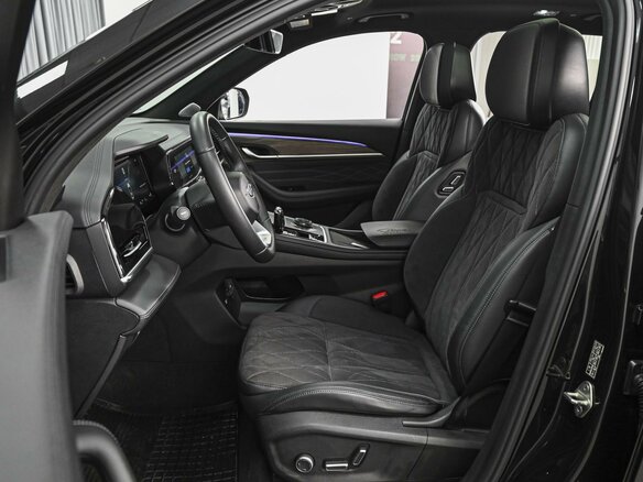2025 Geely Monjaro (Xingyue L) I Рестайлинг (China Market), чёрный, 3825000 рублей - вид 9