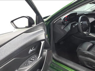 2023 Peugeot 308 III, зелёный, 2000000 рублей, вид 4