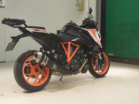 2019 KTM 1290 Super Duke GT, чёрный, 1000000 рублей, вид 4