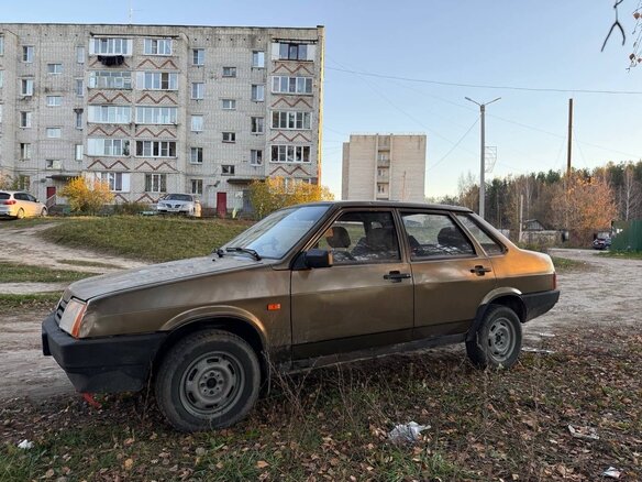 1999 Lada (ВАЗ) 21099, коричневый, 130000 рублей - вид 6