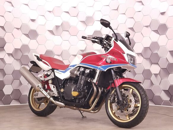 2011 Honda CB 1300, белый, 677000 рублей
