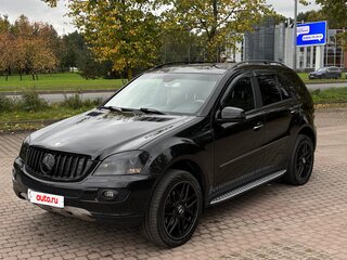 2005 Mercedes-Benz M-Класс 500 II (W164), чёрный, 1449000 рублей, вид 1