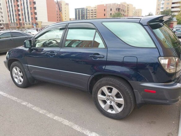 2002 Lexus RX 300 I, синий, 720000 рублей - вид 4