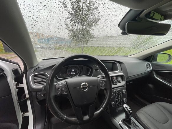 2017 Volvo V40 Cross Country I Рестайлинг, белый, 1850000 рублей - вид 5