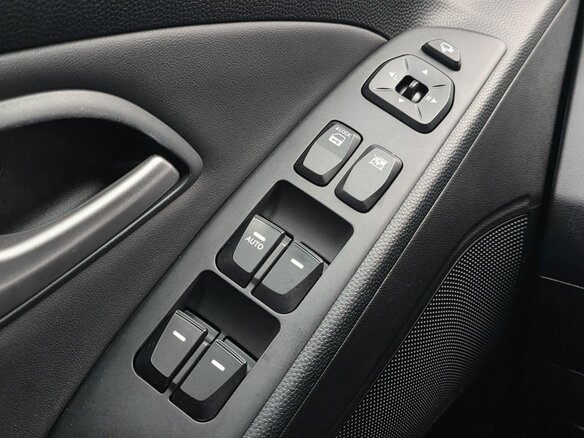 2012 Hyundai ix35 I, чёрный, 1150000 рублей - вид 14