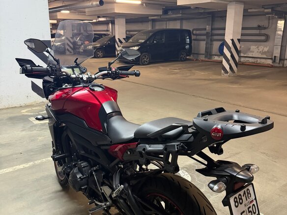 2016 Yamaha MT-09 Tracer (FJ-09), красный, 750000 рублей - вид 11