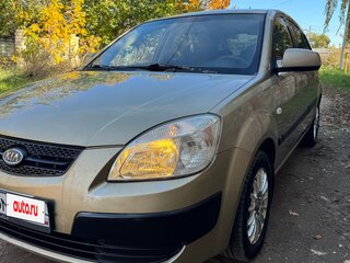 2005 Kia Rio II, бежевый, 340000 рублей, вид 4