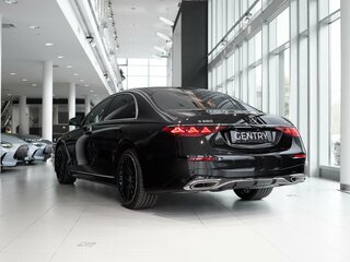 2026 Mercedes-Benz S-Класс 580 Long 4MATIC VII (W223) Рестайлинг, чёрный, 32000000 рублей, вид 5